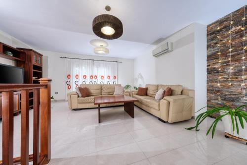 共用Lounge/電視區, Casa Knala - Quiet and BBQ in 聖巴多羅梅