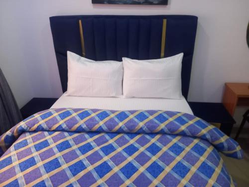 1 double bed