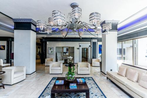 Ocean Manor Apartments in Fort Lauderdale, USA