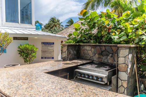 Ocean Manor Apartments in Fort Lauderdale, USA