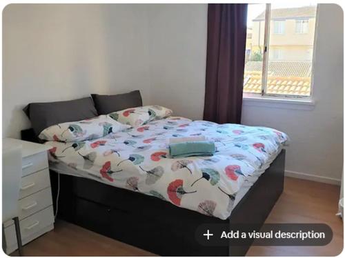 Dana-Private Room in 3-Bedroom Apartment 2