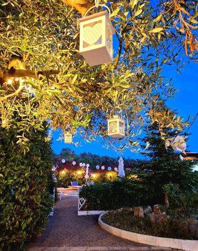Mirella Charming – Monopoli, LA