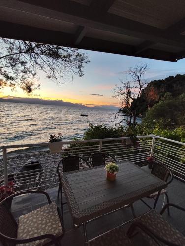 Apartment DULE Trpejca in Trpejca