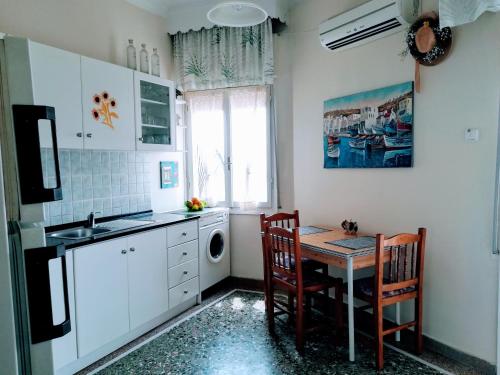 Зручності, Lydia Home in Кавала