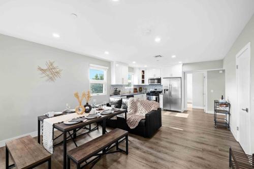 Premium 3BR, 2BA Luxury Stay with Modern Amenities in Los Angeles, USA