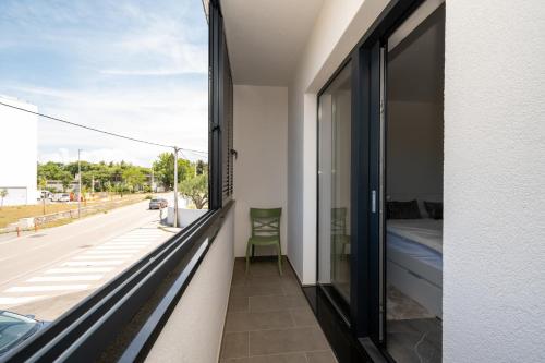 One-Bedroom Apartment with Balcony image 1