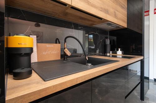 One-Bedroom Apartment with Balcony image 5