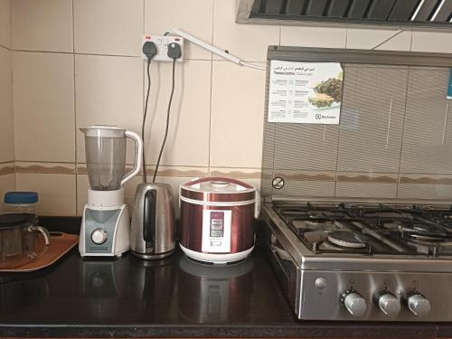 Hamid hustle - image 6