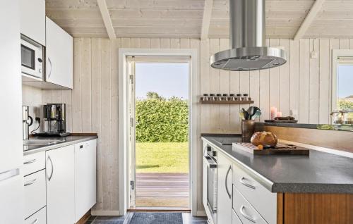 Konyha, Stunning Home In Haderslev With Wifi in Flovt