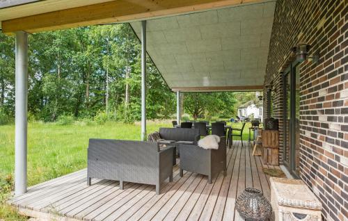 Viesnīcas āriene, 3 Bedroom Pet Friendly Home In Ørsted in Udbyhoj