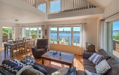 Cozy Home In Sveio With Wifi in Sveio