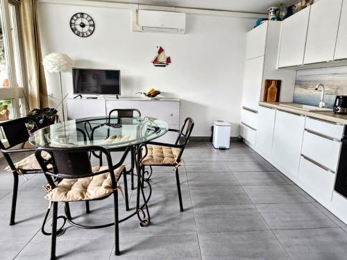 Apartment image 5