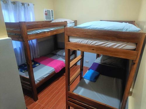 4 bunk beds