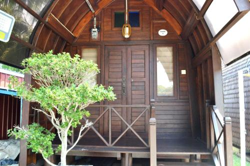 Exterior view, Lagenda Putri Chalet in Kuala Sungai Baru