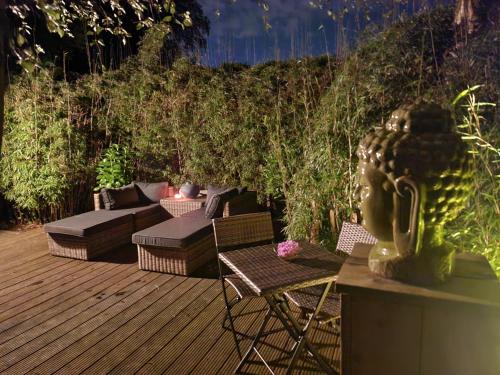 Huize Koempoelan in นาร์เดน