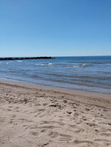 Du cote de chez Swann a 150 m de la plage in Vias