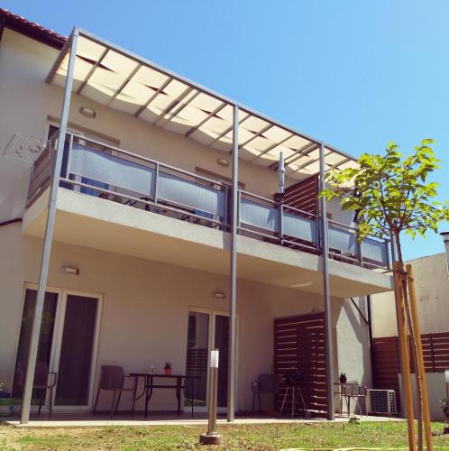 Exterior view, Mistral Studios in Fanari