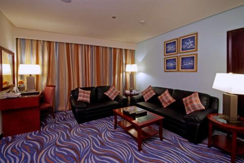 Dorrar Al Eiman Royal Hotel