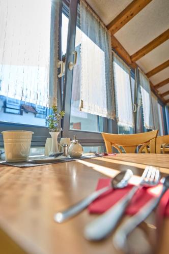 席羅思蘭德酒店 (Landhotel Seerose) in 朗根岑