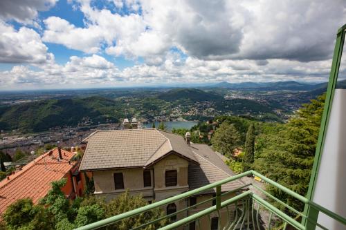 Hotel Vista Lago Como in Brunate