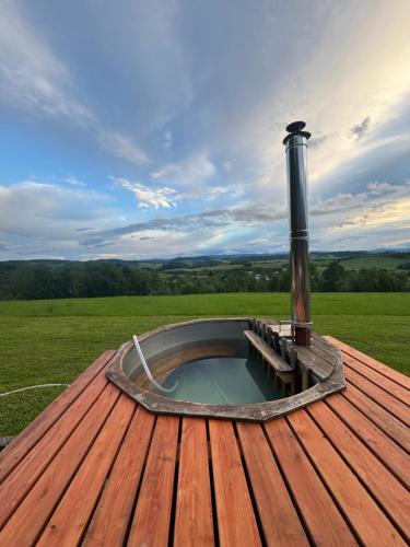 Pezsgőfürdő, Glamping Salaš (Glamping Salas) in Klatovy