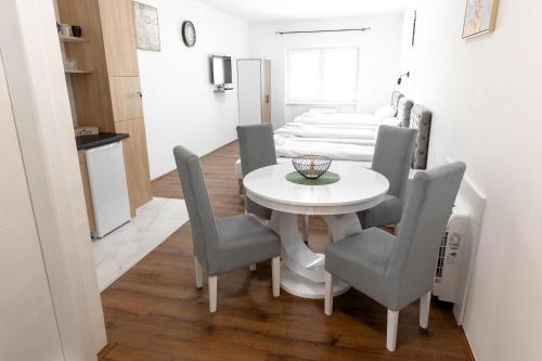 Luna Nera apartments in Salajka