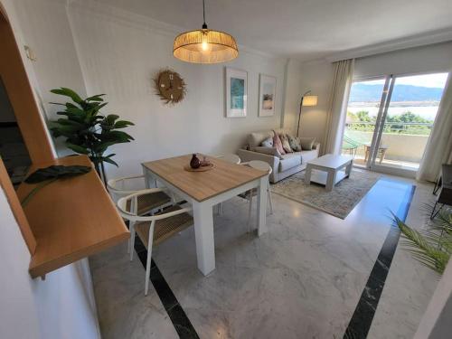 Marina Banus Apartment with Amazing Views