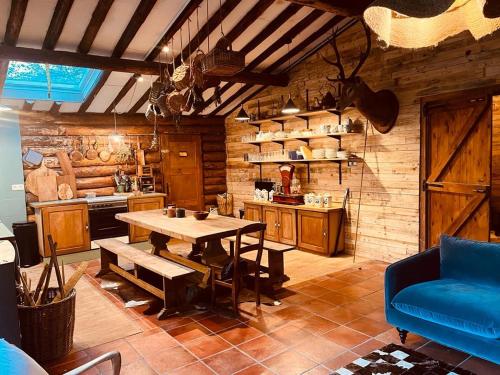 Chalet Rustique gîte à louer Géronstère