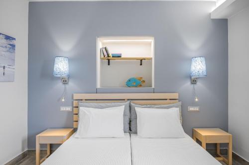 4 twin beds