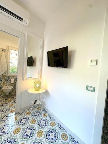 Two-Bedroom Apartment image 4