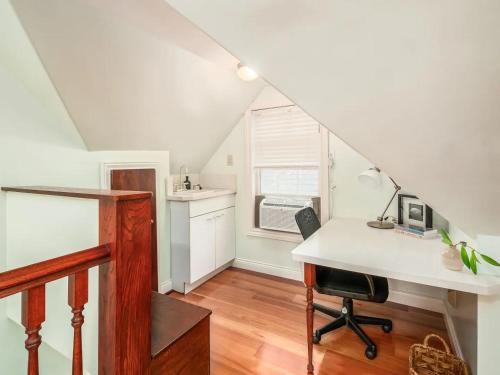 Fun upscale oasis w hot tub near OSU & Short North