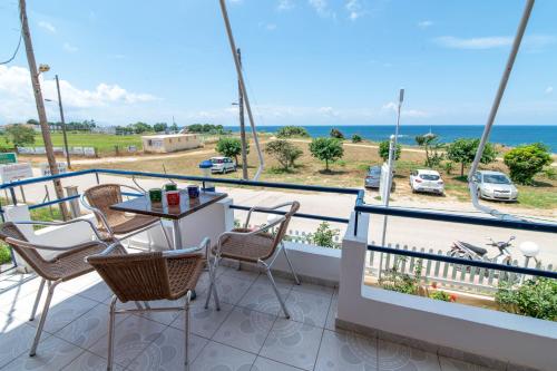 Faros Apartments - image 7