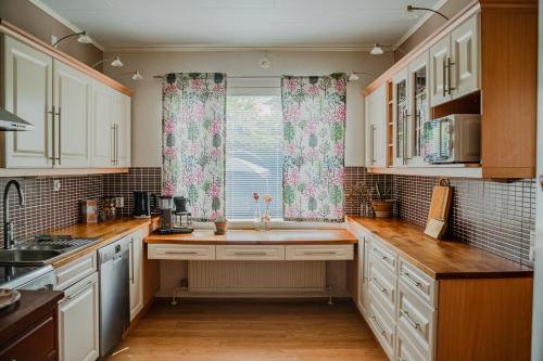 virtuve, West Coast Hideaway in Pietarsaari