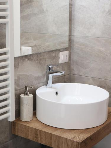 Scipioni245 Charme Apartment, Рим (фото 10)