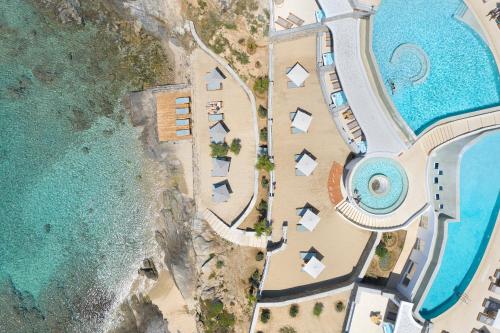 Anax Resort & Spa