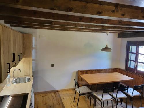 virtuve, Explora Pirineos Arán (Explora Pirineos Aran) in Arres