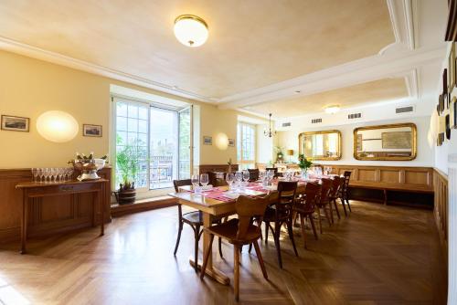 Restaurant, Hotel Limmathof in Ruschlikon
