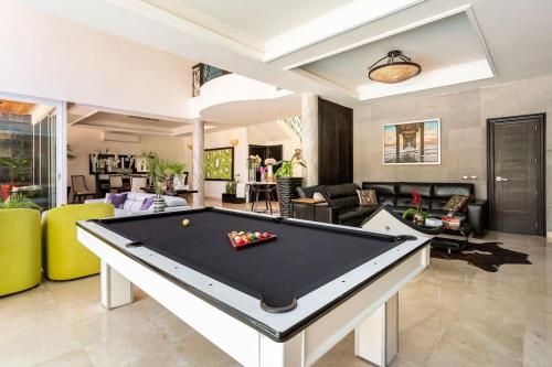 CASA YOLO - Luxury House in Playacar with Private Pool and Jacuzzi in Playa del Carmen, Mexico