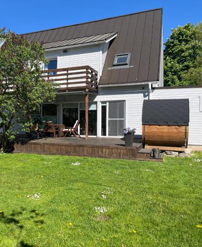 Hubane majaosa vaikses piirkonnas, Tallin (foto 4)