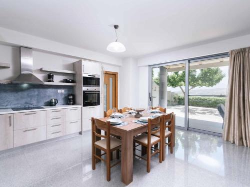 Amfithea Villas Petrokefali in Moires