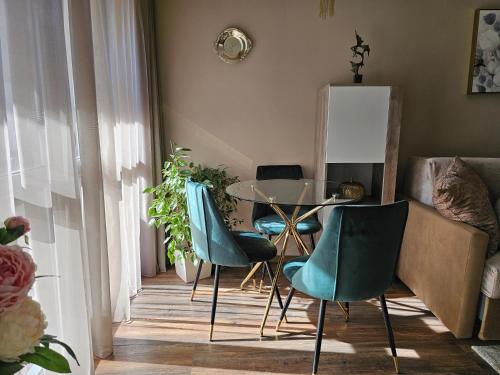 Bright Inn - Holiday & Business Apartment, София (фото 5)