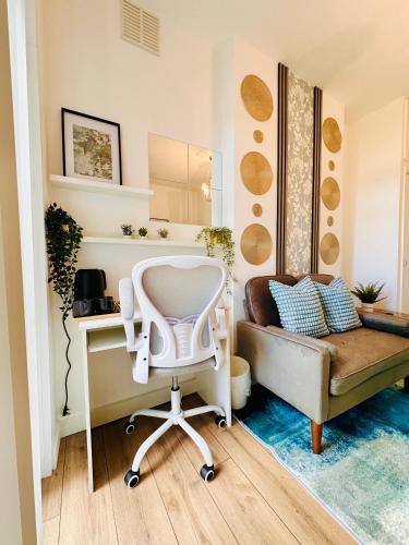 R2 - Elegant Private Room opposite Queen Elizabeth Hospital - Harborne Birmingham, Birmingham (fotografie 4)