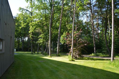 Jardín, Twinstone Lodge in Genk City Center