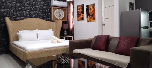 Arte Condo Rentals Grosvenor Square (Kandi Realty), Mabalacat