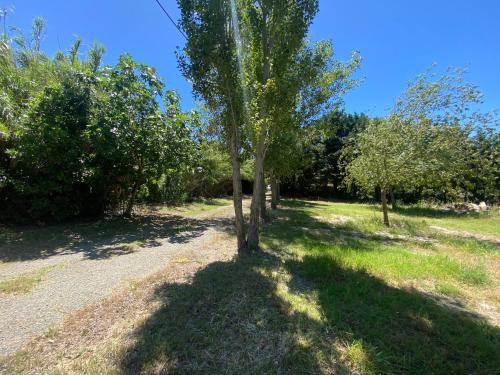 Aire d accueil pour camping cars dans un domaine agricole in Fabregues