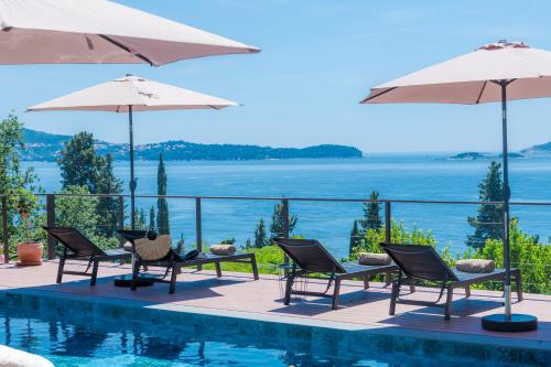 Villa Hortensia-With Private Pool and Beaches Front - Location, gîte - Mlini