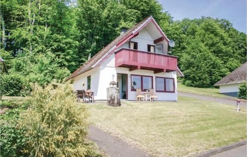 Three-Bedroom Holiday Home in Kirchheim - image 9