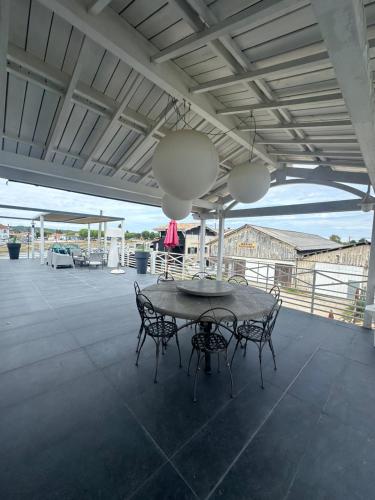Roof top piscine chauffée 7 pers wifi (Roof top piscine chauffee 7 pers wifi) in La Teste-de-Buch