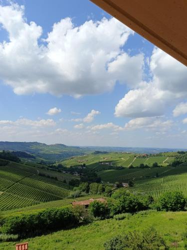  Soggiorno con splendida vista in Monforte dʼAlba