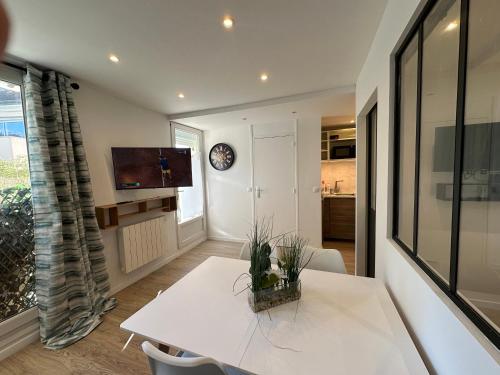 Удобства, Le cosy de Nilisiga - Jouars Pontchartrain in Montfort-l'Amaury